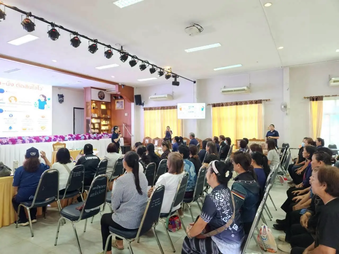 ร่วมเป็นวิทยากรบรรยาย “Smart Health, Smart Life” ให้กลุ่มสตรีตำบลบ้านกลาง — ภาพที่ 2