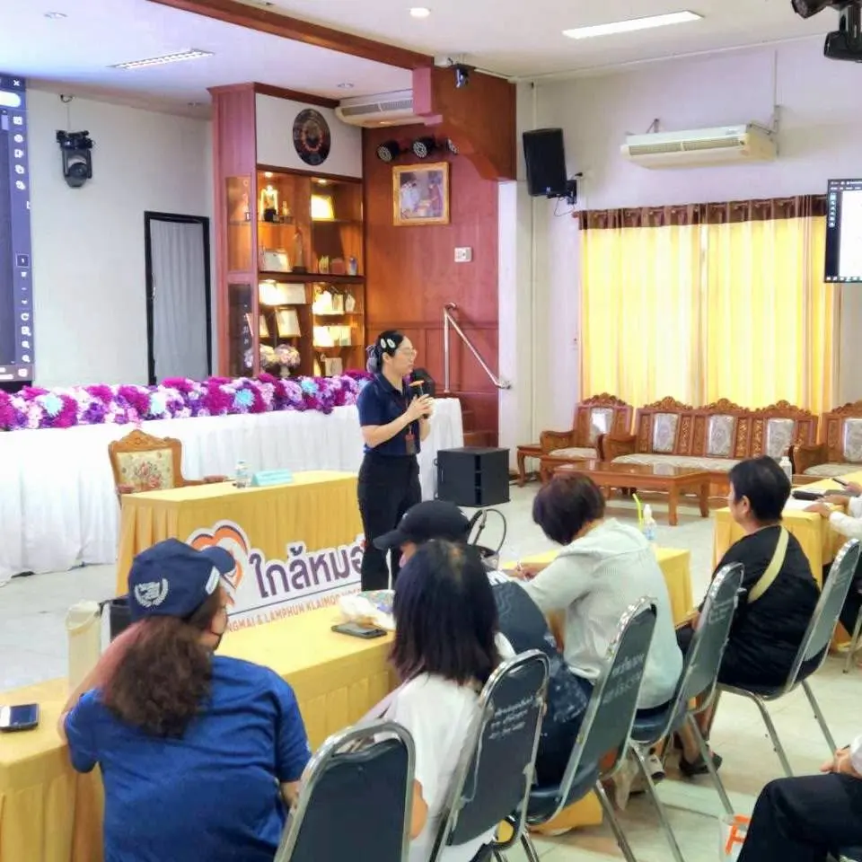 ร่วมเป็นวิทยากรบรรยาย “Smart Health, Smart Life” ให้กลุ่มสตรีตำบลบ้านกลาง — ภาพที่ 4