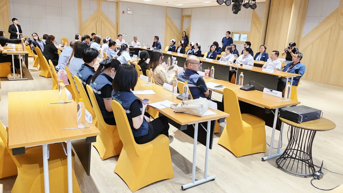 ต้อนรับคณะผู้ตรวจประเมินมาตรฐานการให้บริการของสถานพยาบาล ประจำปี 2569 — ภาพที่ 21